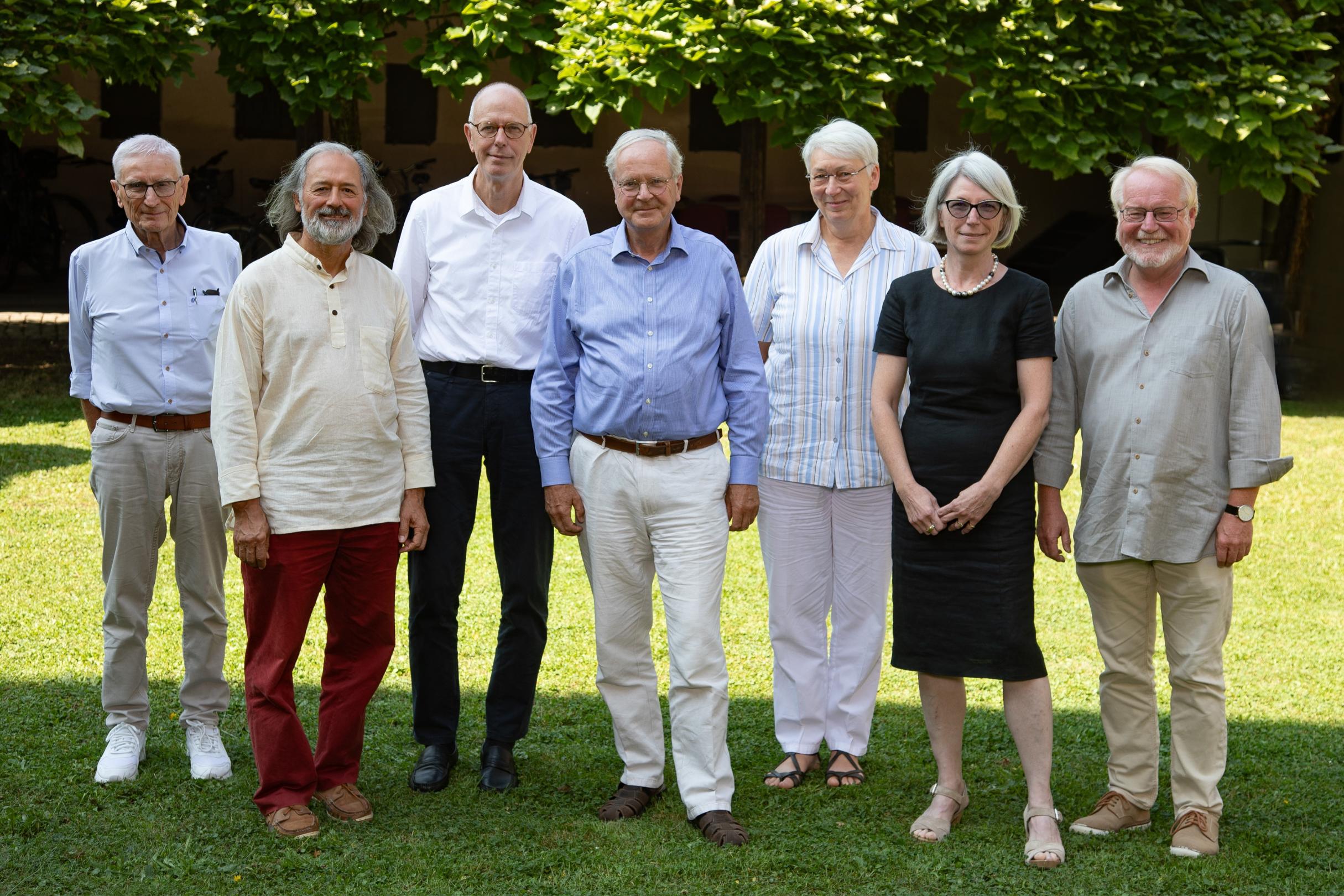 Die Mitglieder der unabhängigen Aufarbeitungskomission: Karl-Horst Wirz, Werner Huffer-Kilian, Lutz Raphael, Gerhard Robbers, Monica Sinderhauf, Petra Hank, Herbert Heyd (vlnr)